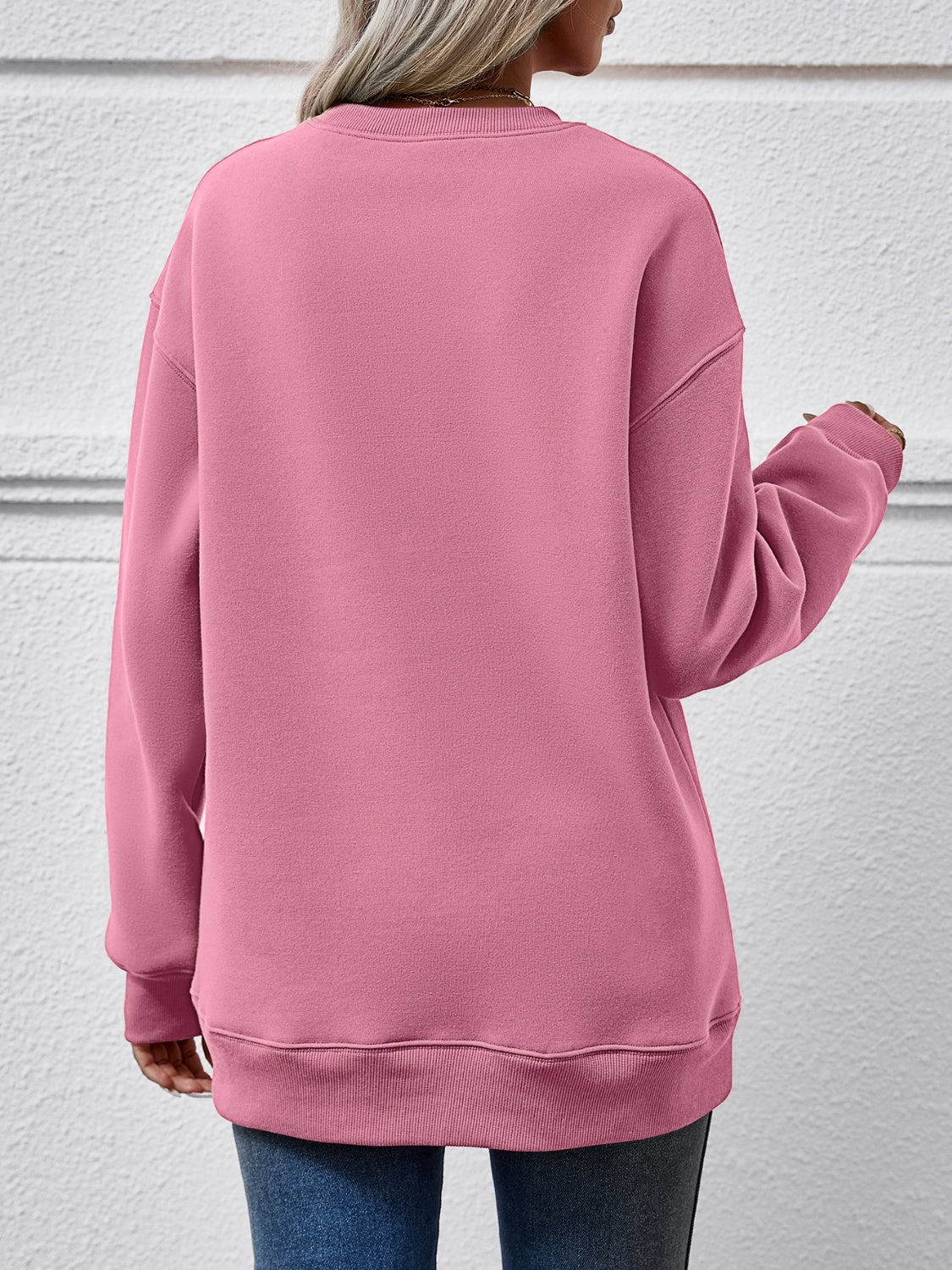 QUEEN OF EVERYTHING Round Neck Sweatshirt